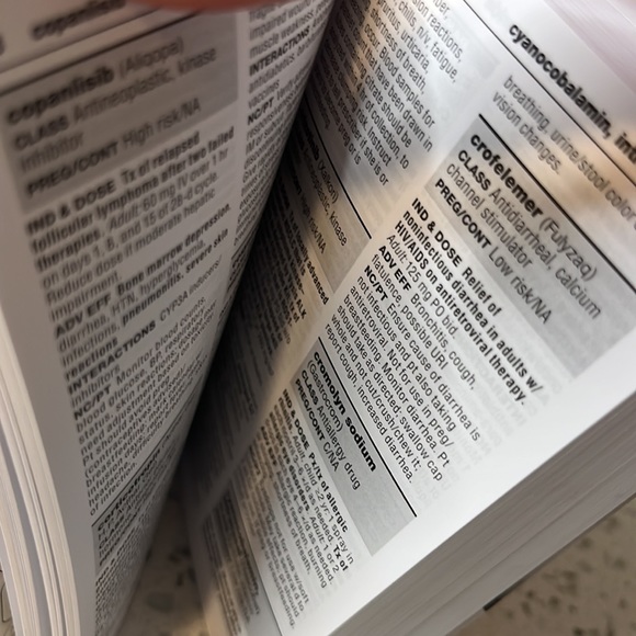 ☀️ 3 / $15 Sale ☀️ Pocket Drug Guide for Nurses LIPPINCOTT 2023 5”x3” - Picture 8 of 9